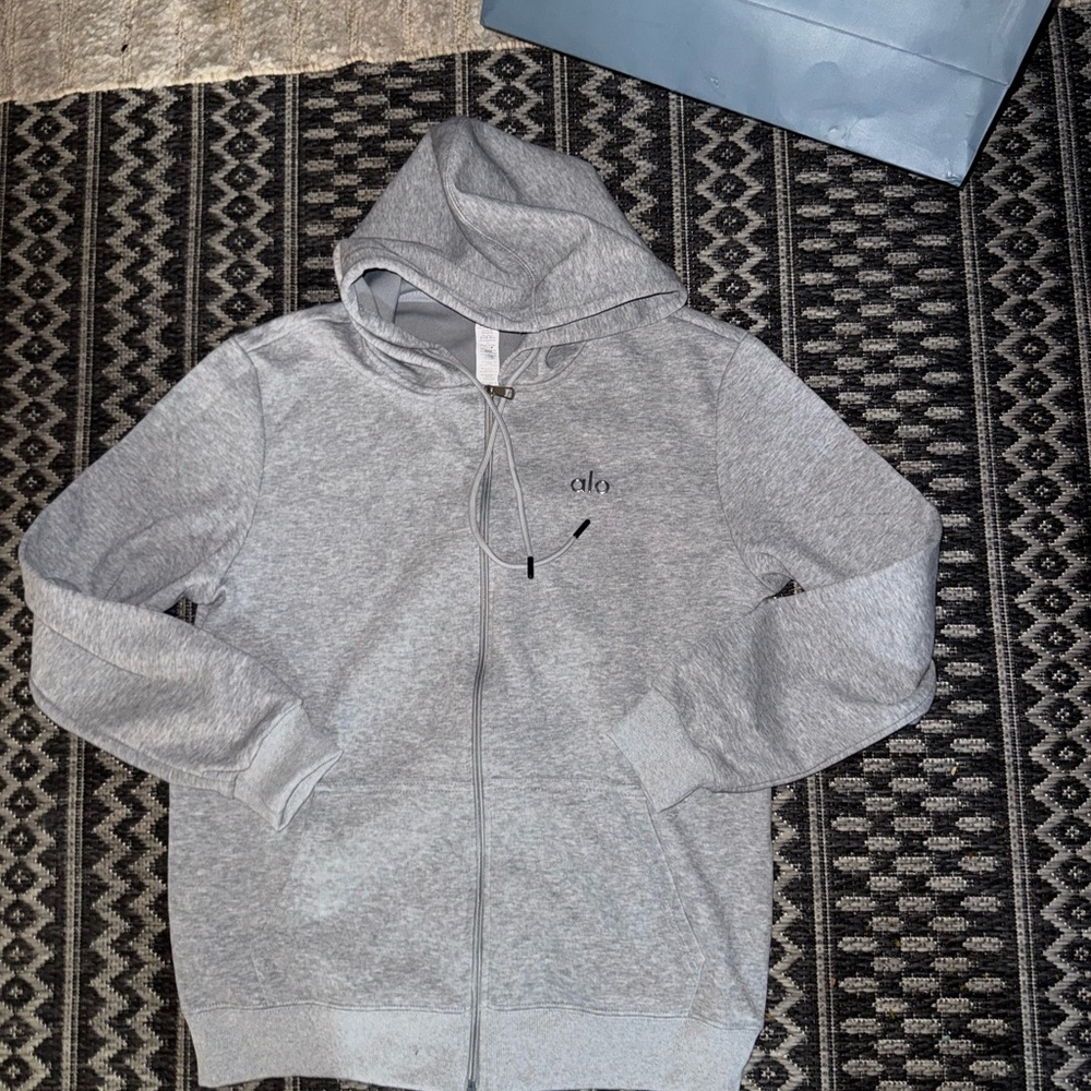 ALO Yoga Gray Zip-Up and pants set